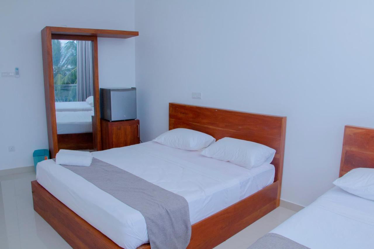 Marakolliya Beach Resort 坦加拉 外观 照片