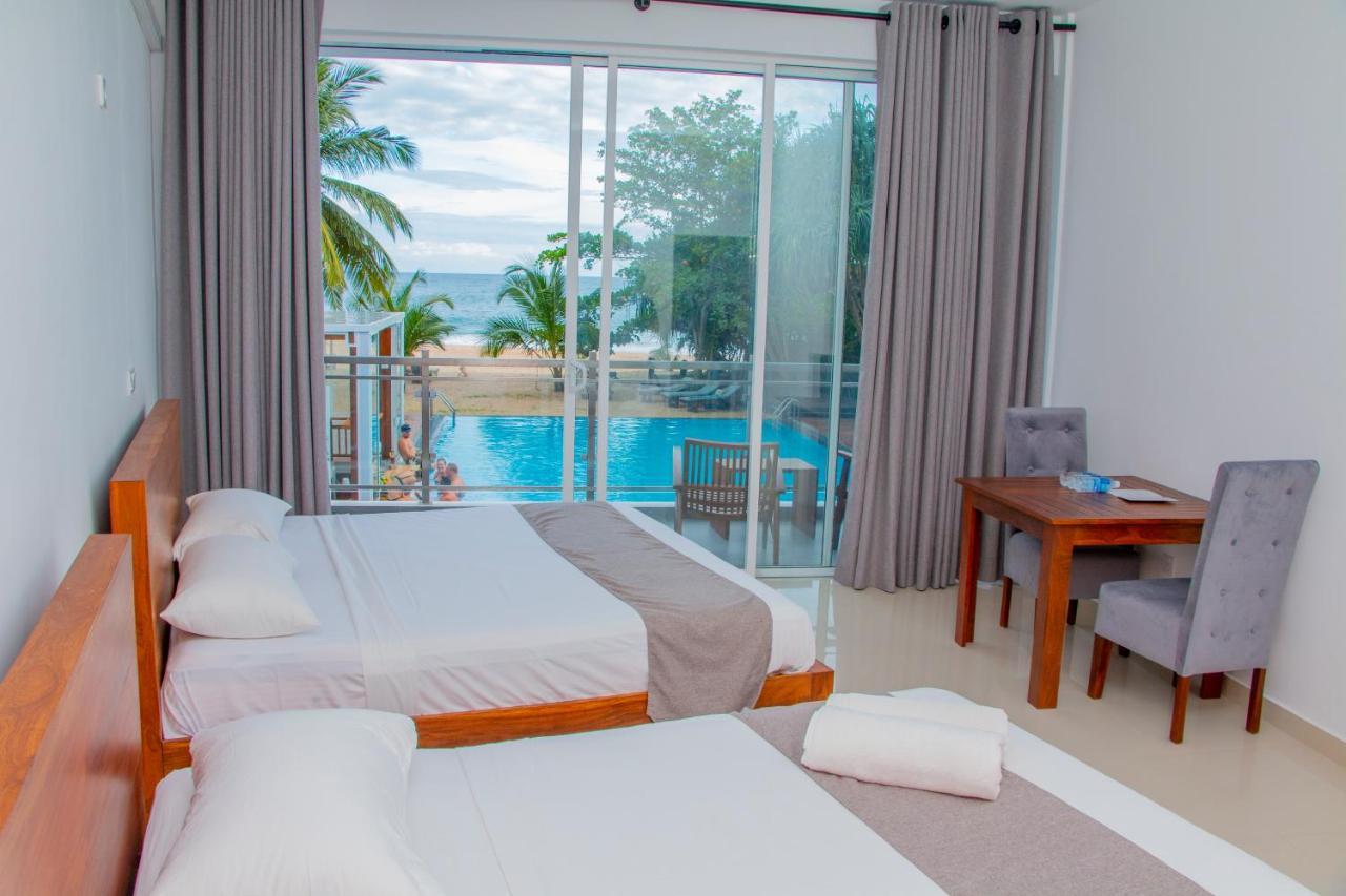 Marakolliya Beach Resort 坦加拉 外观 照片